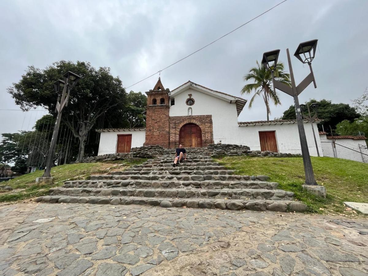 Casona San Cayetano Hotel Cali Exterior photo