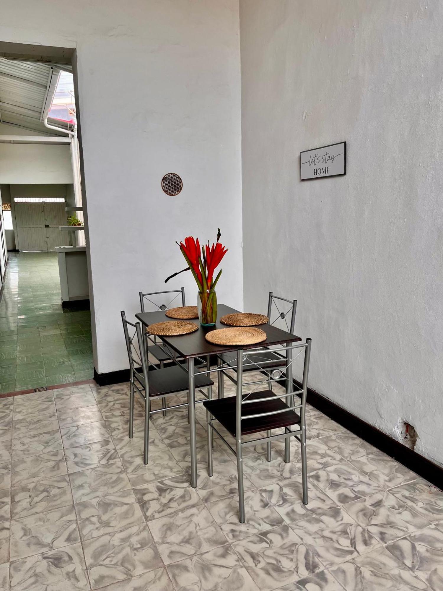 Casona San Cayetano Hotel Cali Exterior photo